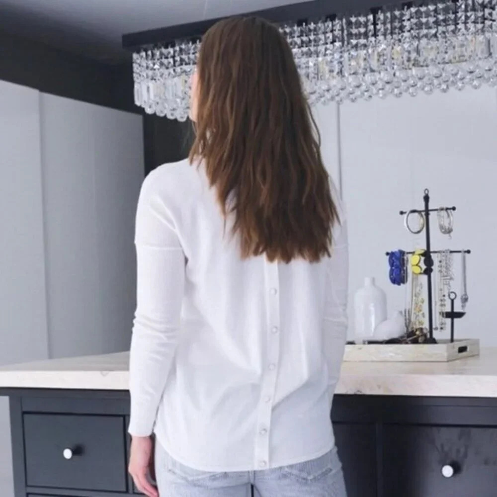 Button back sweater
